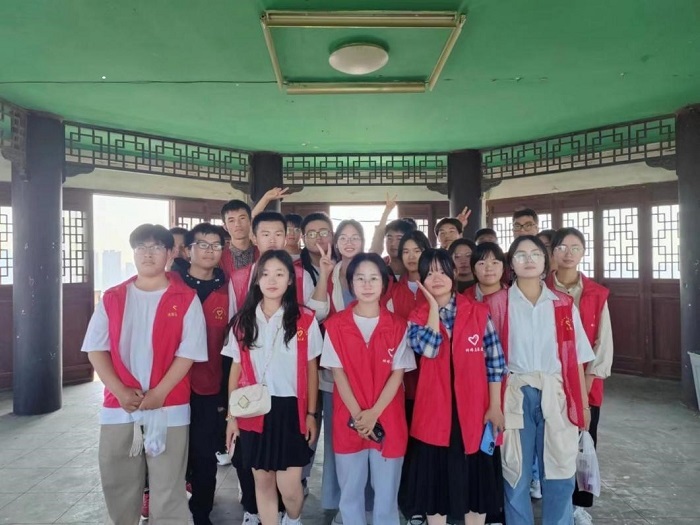 志愿服务2.jpg 志愿服务2.jpg