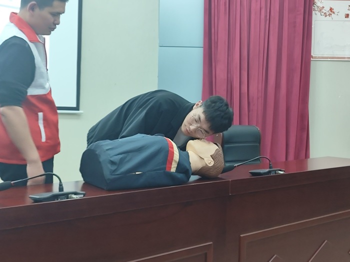 jijiu.jpg
