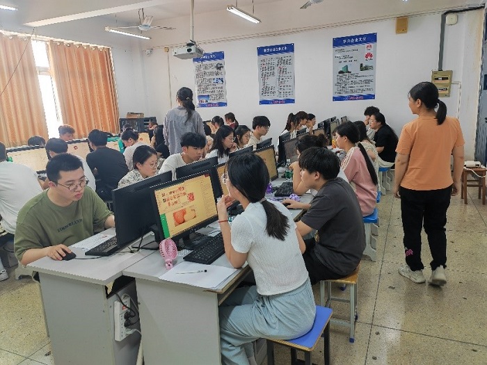 我校2024年“1+X”农产品电商运营（初级）考试工作圆满结束 (1).jpg