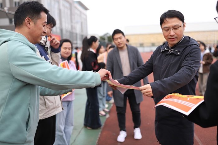 5BD2DD789EACD2A82547EC346DA168F9.jpg 5BD2DD789EACD2A82547EC346DA168F9.jpg