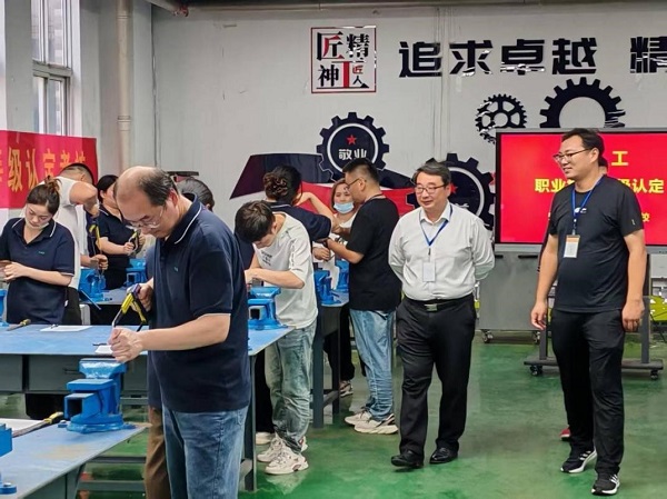 图片1.jpg 图片1.jpg